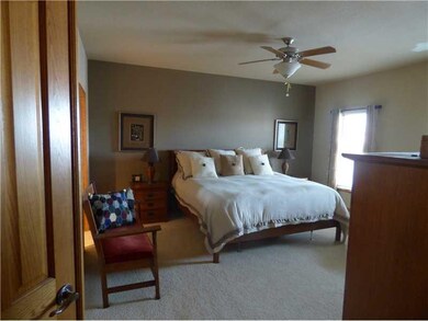 878 Shadetree Ct, Lisbon, IA 52253 - photo 6