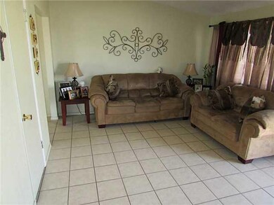 304 Gladys Ave, El Paso, TX 79915 - photo 3