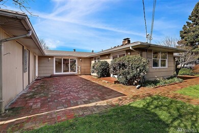 215 Upper Edmonds St, Edmonds, WA 98020 - photo 2