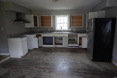 4020 N 4th Ave, Evansville, IN 47710 - photo 3