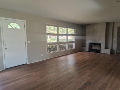 703 Pecan St, Burkburnett, TX 76354 - photo 5