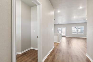 820 Brookside Dr, Springtown, TX 76082 - photo 3