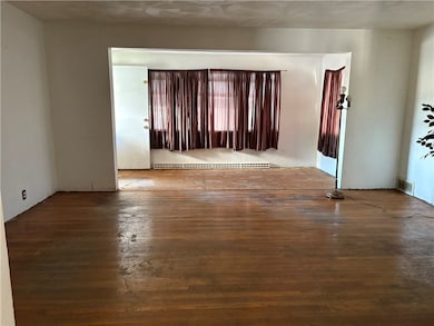 324 Main St, New Kensington, PA 15068 - photo 5