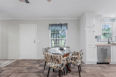 1603 Horseshoe Loop, Moore Haven, FL 33471 - photo 5