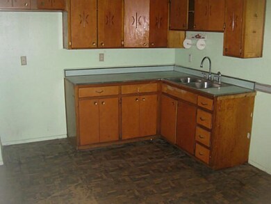 304 Cullen Ave, El Paso, TX 79915 - photo 5