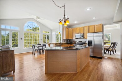 7214 Shub Farm Rd, Marriottsville, MD 21104 - photo 4