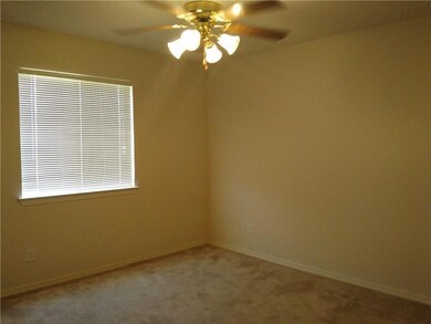 304 Schoellkopf, Horizon City, TX 79928 - photo 7