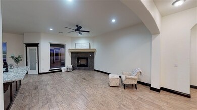 5453 NE Elk Point Rd, Elgin, OK 73538 - photo 4