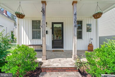 4304 Dewey Ave, Baltimore, MD 21211 - photo 4