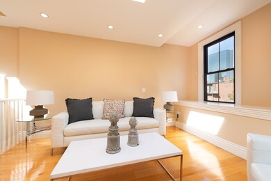 164 W Newton St unit 2, Boston, MA 02118 - photo 3