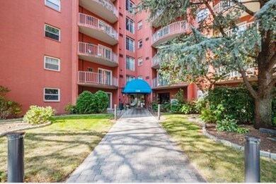 Sagamore Place Condominiums unit 803, Quincy, MA 02171 - photo 2