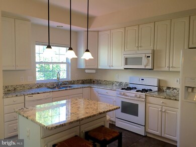 20810 Mountain Lake Terrace, Germantown, MD 20874 - photo 3