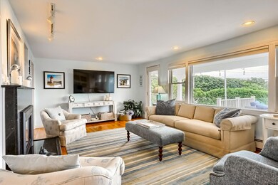 01_Living_Room_IMG_6285