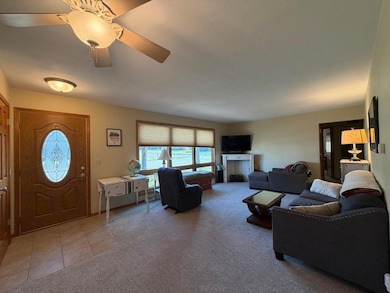 220 S Maple St, La Crescent, MN 55947 - photo 5