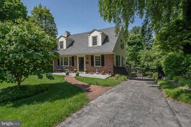 218 Devon Blvd, Devon, PA 19333 - photo 2