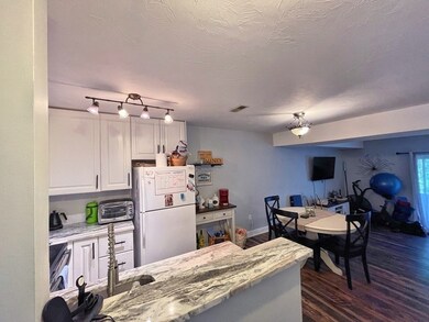 118 Burkhall St unit J, South Weymouth, MA 02190 - photo 2