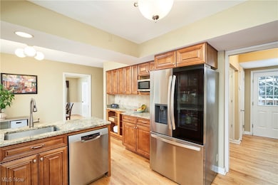 2666 Cranlyn Rd, Shaker Heights, OH 44122 - photo 3