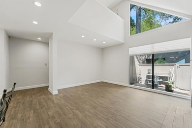 213 Litchfield Ln unit 76, Houston, TX 77024 - photo 5