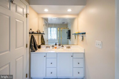 8021 Kidwell Ct unit 1514N, Vienna, VA 22182 - photo 7