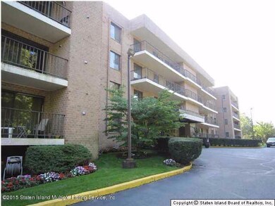 3465 Amboy Rd unit 4C, Staten Island, NY 10306 - photo 3
