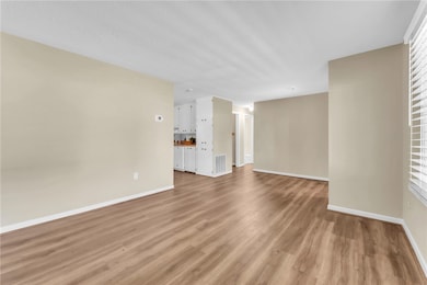 1426 E Calhoun St, Anderson, SC 29621 - photo 6