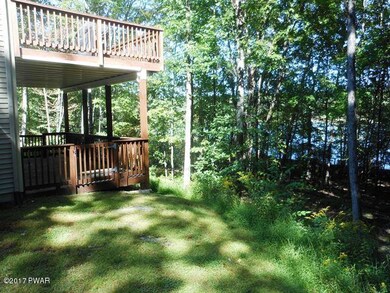 813 Blackbirch Ct, Blooming Grove Township, PA 18428 - photo 4