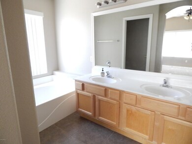 POTTER - MASTER BATH