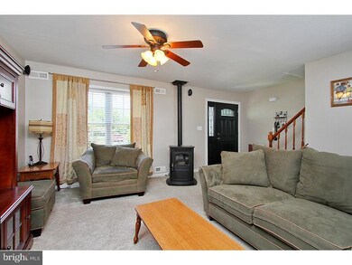 30 Monroe St, Swedesboro, NJ 08085 - photo 3