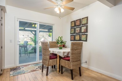 07-breakfast area