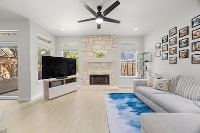 514 Oakwood Blvd, Round Rock, TX 78681 - photo 5