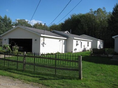 12973 Roughys Dr, Wayland, MI 49348 - photo 3