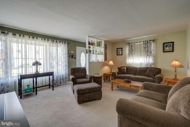 183 Devon Dr, West Deptford, NJ 08096 - photo 4