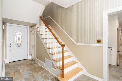 340 Plainsboro Rd, Plainsboro, NJ 08536 - photo 3