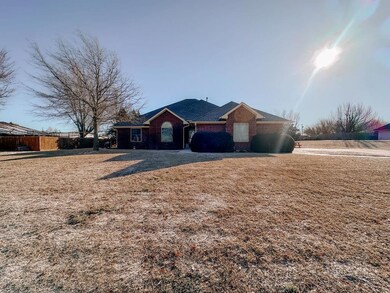 903 N. Aspen Lane- Beauitful mature trees, yard an
