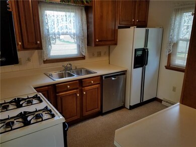Kitchen with all Appliances