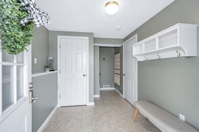 22 W Meadow Estates Dr unit 22, West Townsend, MA 01474 - photo 2