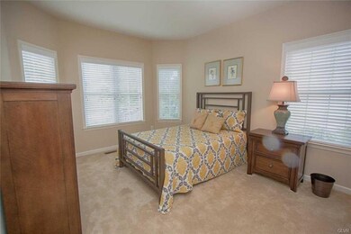 5046 Valley Stream Ln unit 99, Macungie, PA 18062 - photo 5