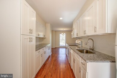 10238 Arizona Cir, Bethesda, MD 20817 - photo 5