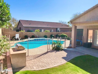 345 N Date Palm Dr, Gilbert, AZ 85234 - photo 4