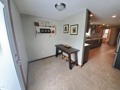 333 S 2nd St, Hughesville, PA 17737 - photo 6