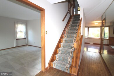 33 Walters Rd, Glen Mills, PA 19342 - photo 3