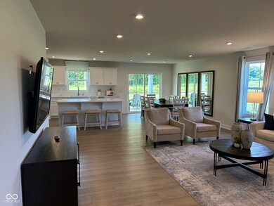 982 Independence Dr, Edinburgh, IN 46124 - photo 4