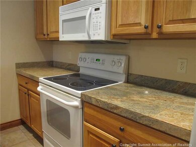 801 Lakepoint Dr unit B11, Frisco, CO 80443 - photo 5