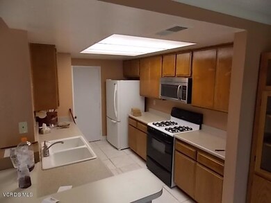 11350 Foothill Blvd unit 33, Sylmar, CA 91342 - photo 7