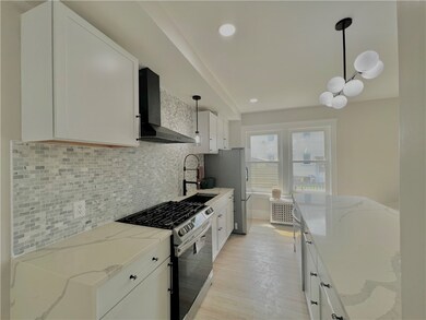 133 Chaplin St, Pawtucket, RI 02861 - photo 5