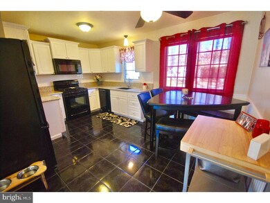 2489 Sanford Dr, Vineland, NJ 08361 - photo 2