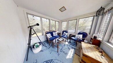 52 Chapel St, Holden, MA 01520 - photo 4