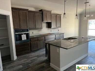 100 Savage Cir, Copperas Cove, TX 76522 - photo 2