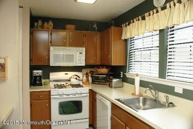 azalea kitchen (1)