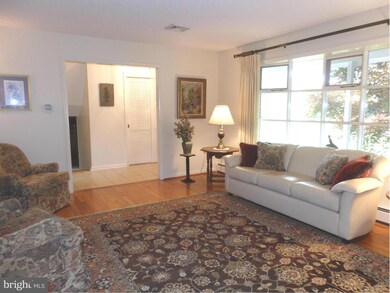 7940 Edgewood Farm Rd, Frederick, MD 21702 - photo 2